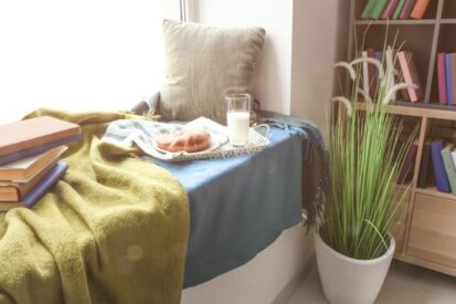 QUICK TIPS FOR BUILDING A COZY BOOK NOOK