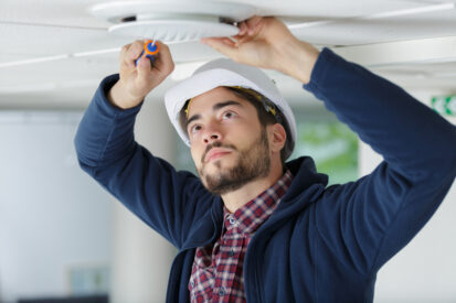 Contractors: 6 Reasons You Should Ditch the Hardware Store Lighting Aisle
