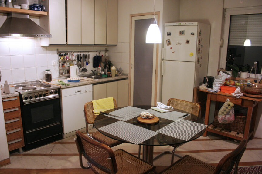 Does Your Rental Have Bad Lighting? – 5 Top Lighting Complaints (and Solutions) for Renters