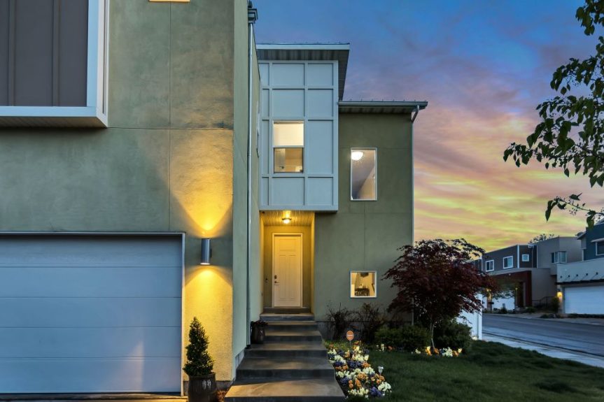 5 Styles of Exterior Lighting to Try in 2024